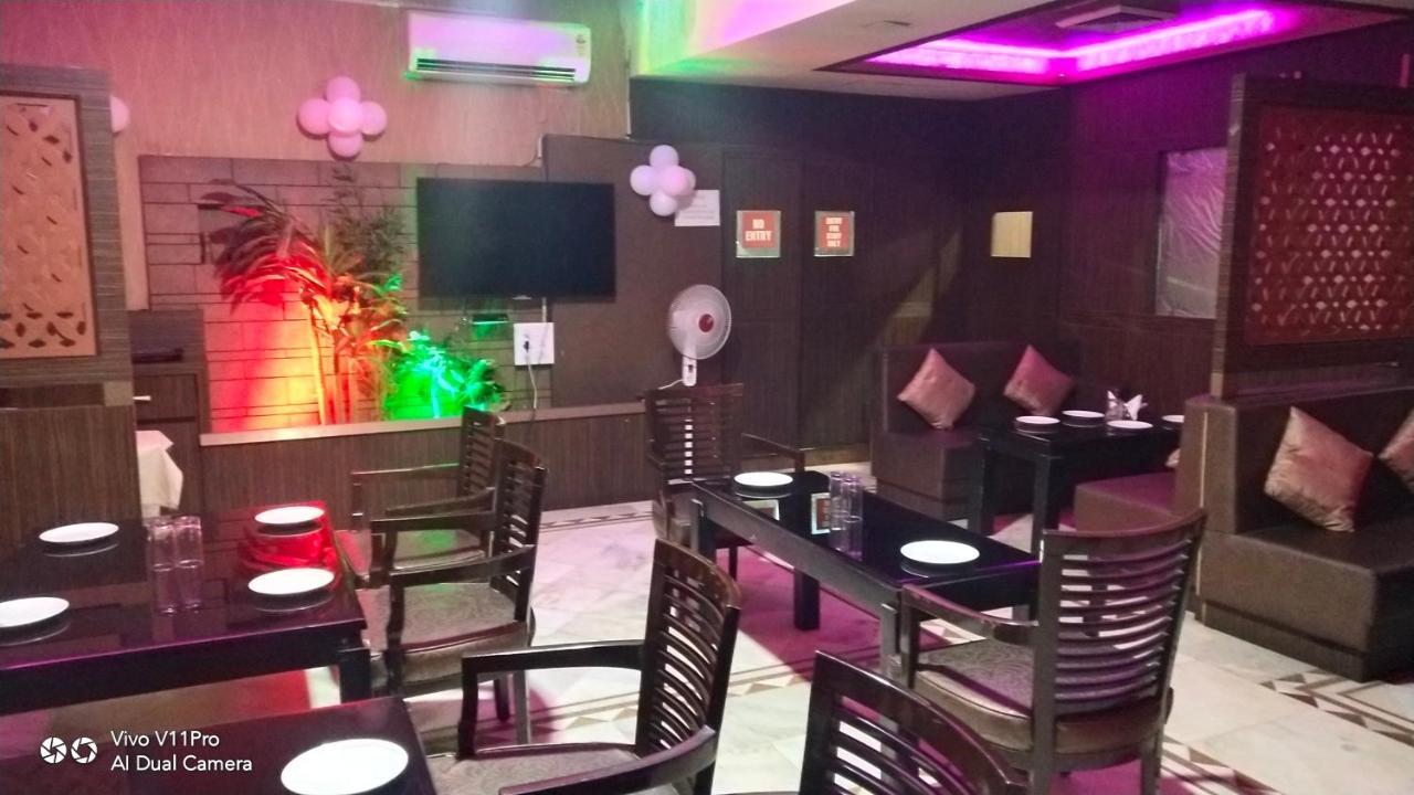 Rass Hotel Κανπούρ Εξωτερικό φωτογραφία